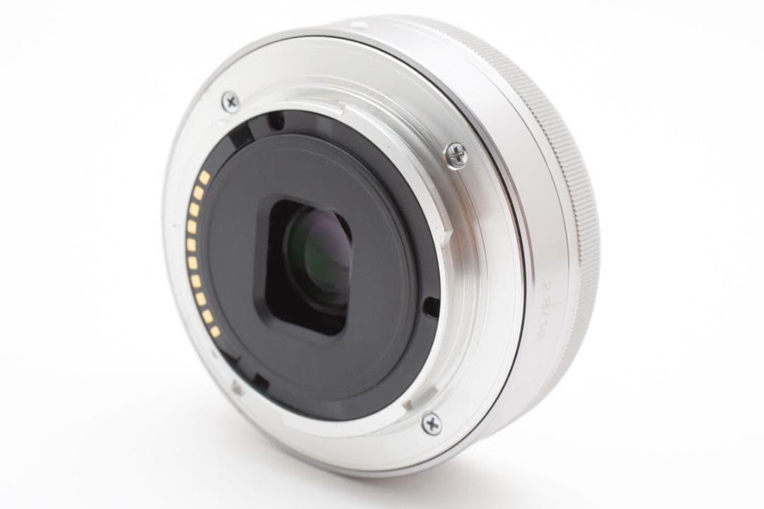 超美品 SONY E 16mm F2.8 SEL16F28 シルバー M504