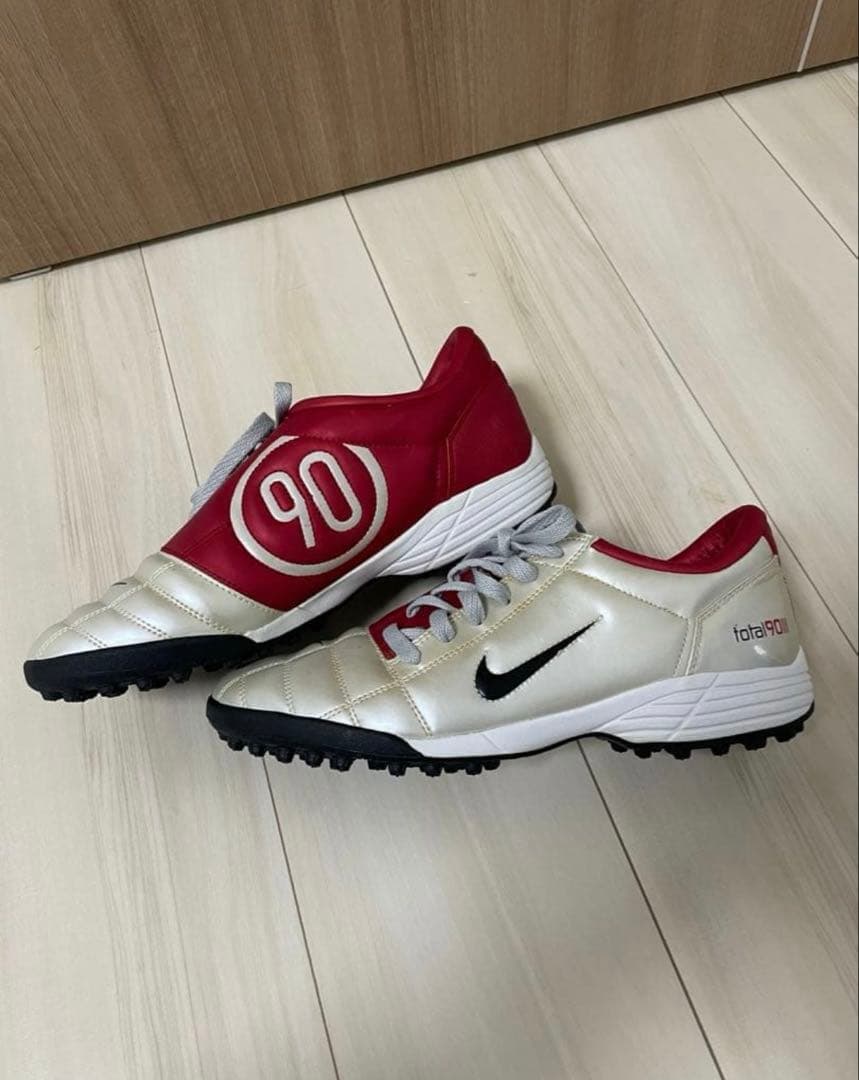 Nike total90 デッドストック