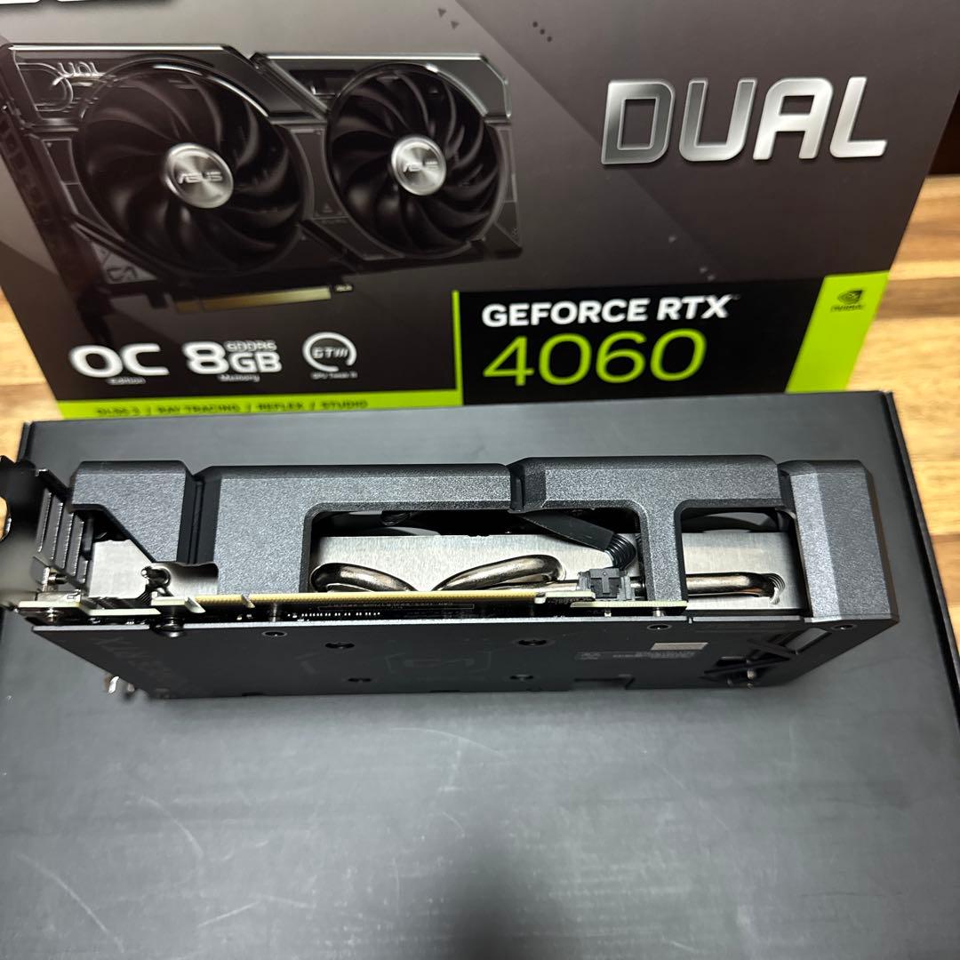 グラフィックボード・グラボ・ビデオカード ASUS DUAL GeForce RTX 4060 OC 8GB