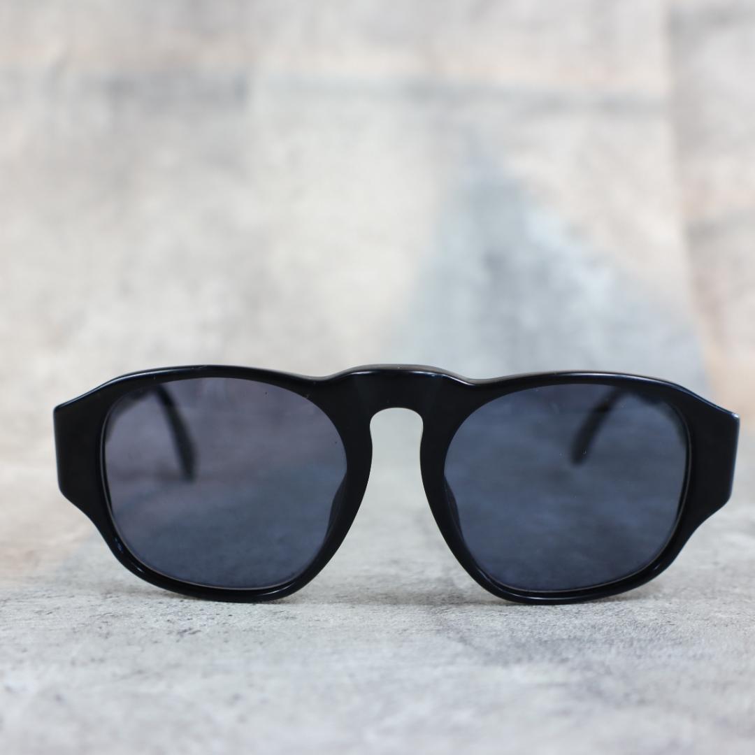 CHANEL シャネル ココマーク サングラス ブラック ゴールド ケース付き