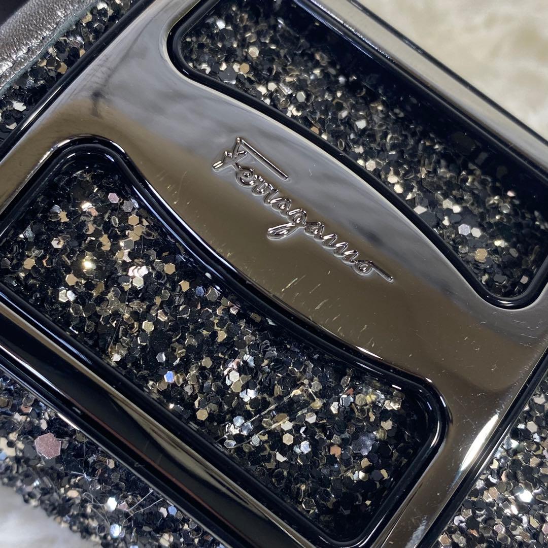 サルヴァトーレフェラガモ　フラット　グリッター ラメ　シルバー　ブラック　24