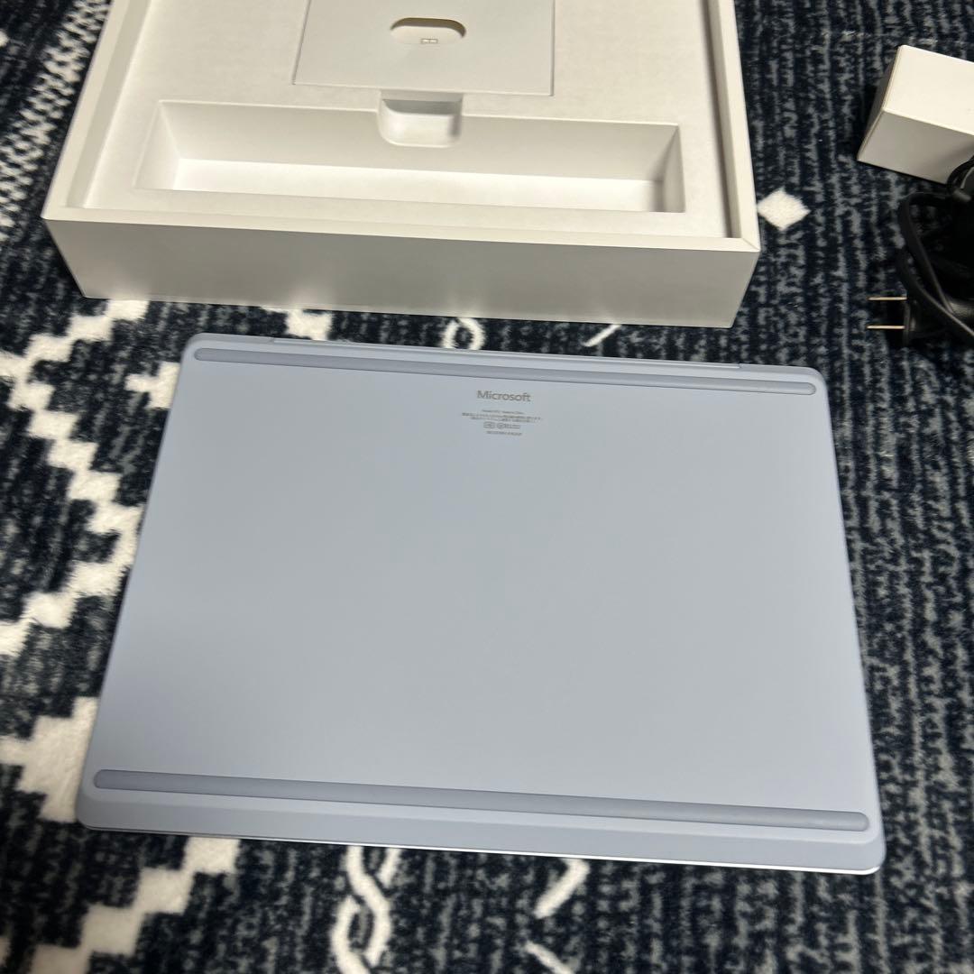 Microsoft Surface Laptop Go 3 本体