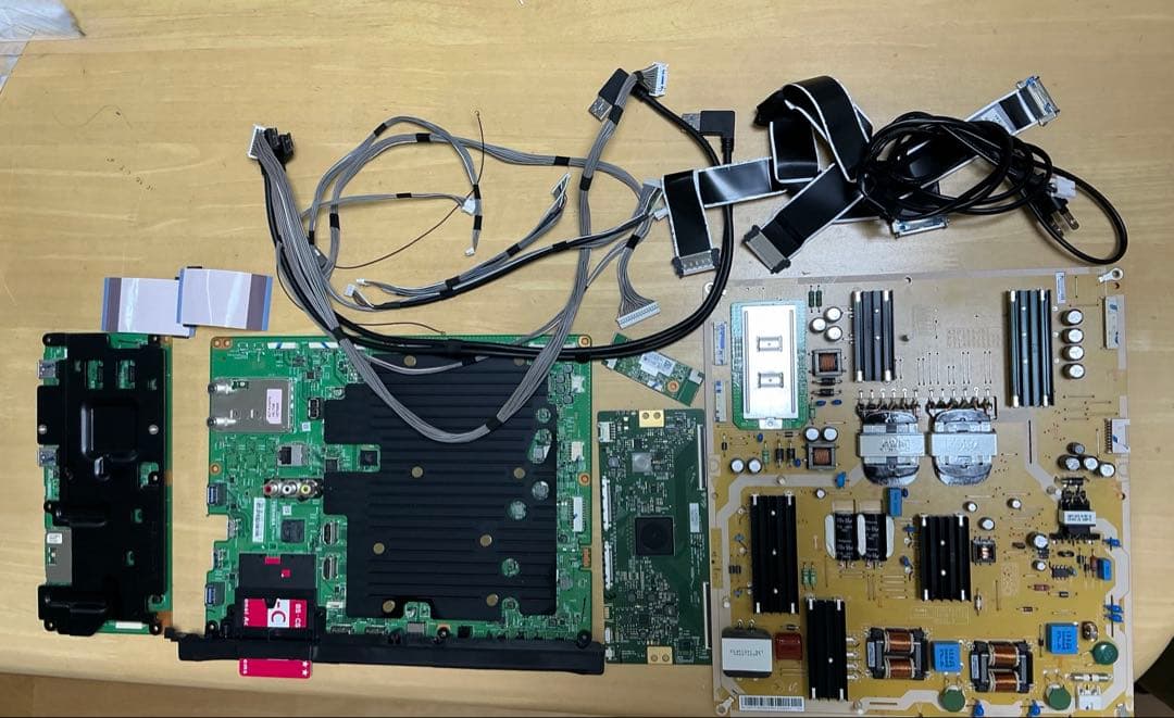 東芝レグザ55Z700X 55インチの制御基盤一式