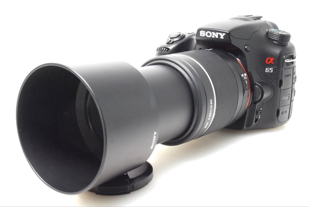 ✨SONY α65✨トリプルレンズ✨フル装備✨入門モデル✨超高画質✨超望遠✨美品