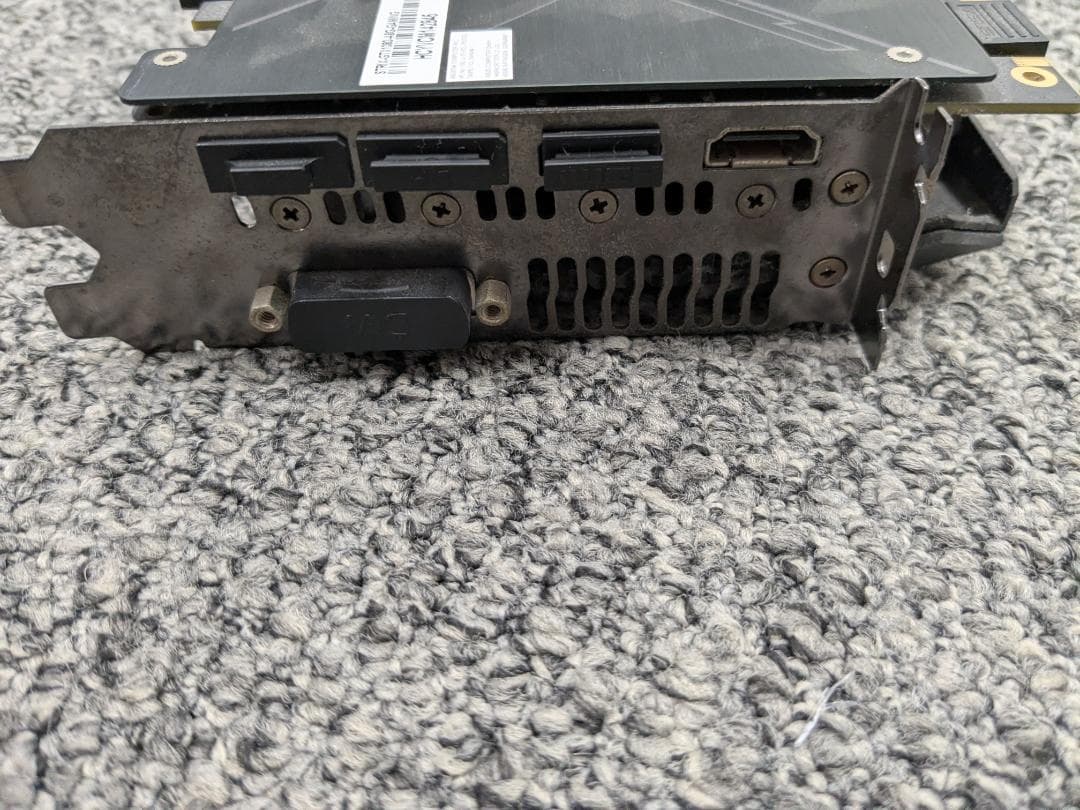 グラフィックボード・グラボ・ビデオカード ASUS ROG STRIX-GTX1080-8G-GAMING