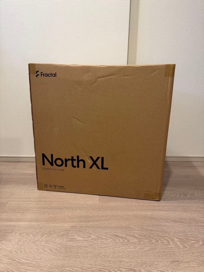 PCケース North XL RC Charcoal Black TG Dark