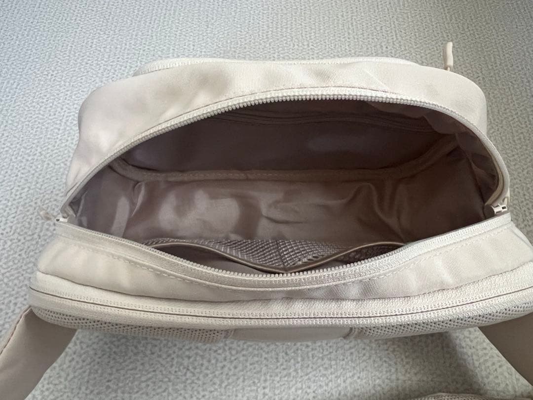 お値引きPOMULU 2WAYヒップシート　ベージュ ナイロン ボディバッグ