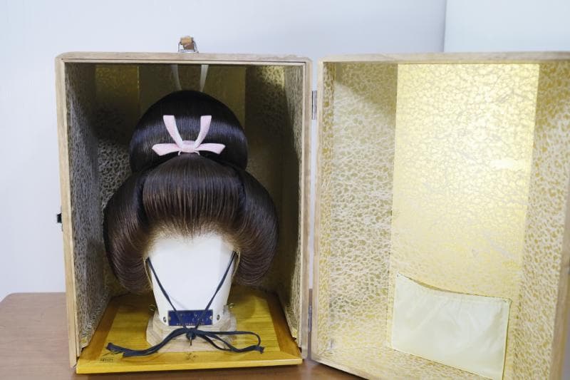 ◆文金高島田　しげもりかつら　人気の栗色　3号◆かつら用中古ケース付き　②