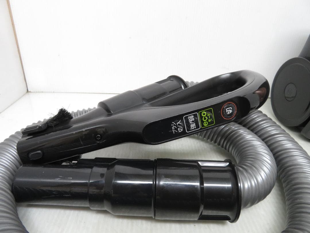 東芝 2022年製 紙パック式掃除機 クリーナー パワーブラシ VC-BKJ9