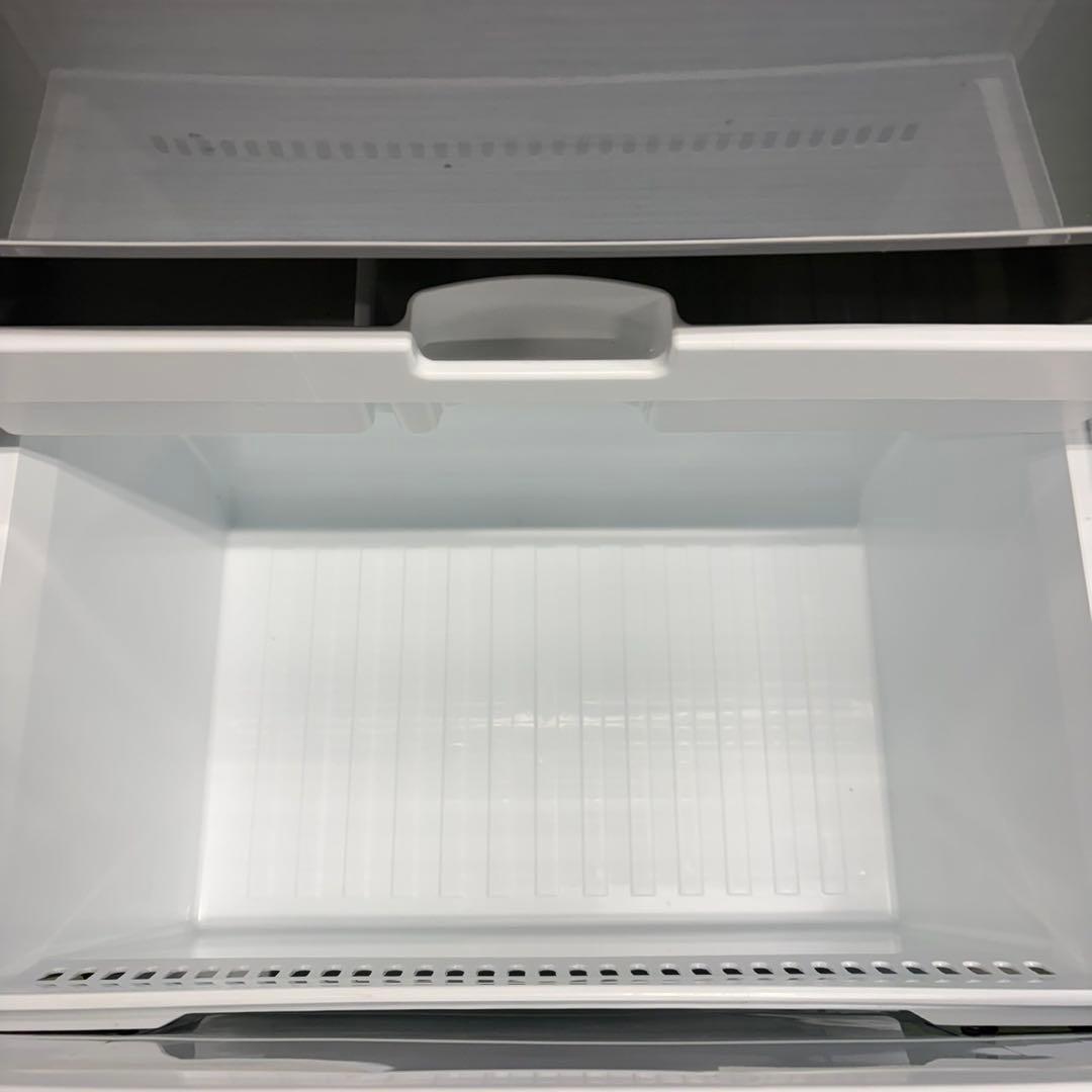 702 東芝　極美品　半年保証　大型冷蔵庫　300L〜400L ファミリー向