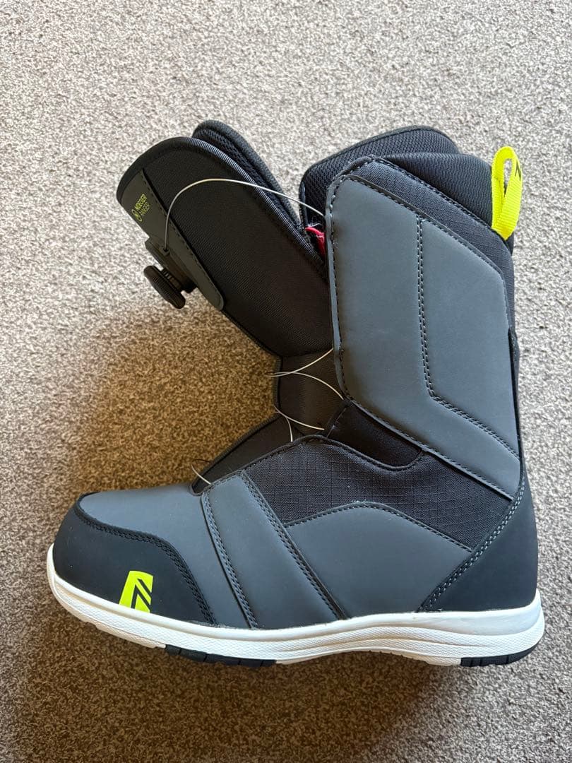 スノーボードブーツ BOAシステム ブラック/グレー