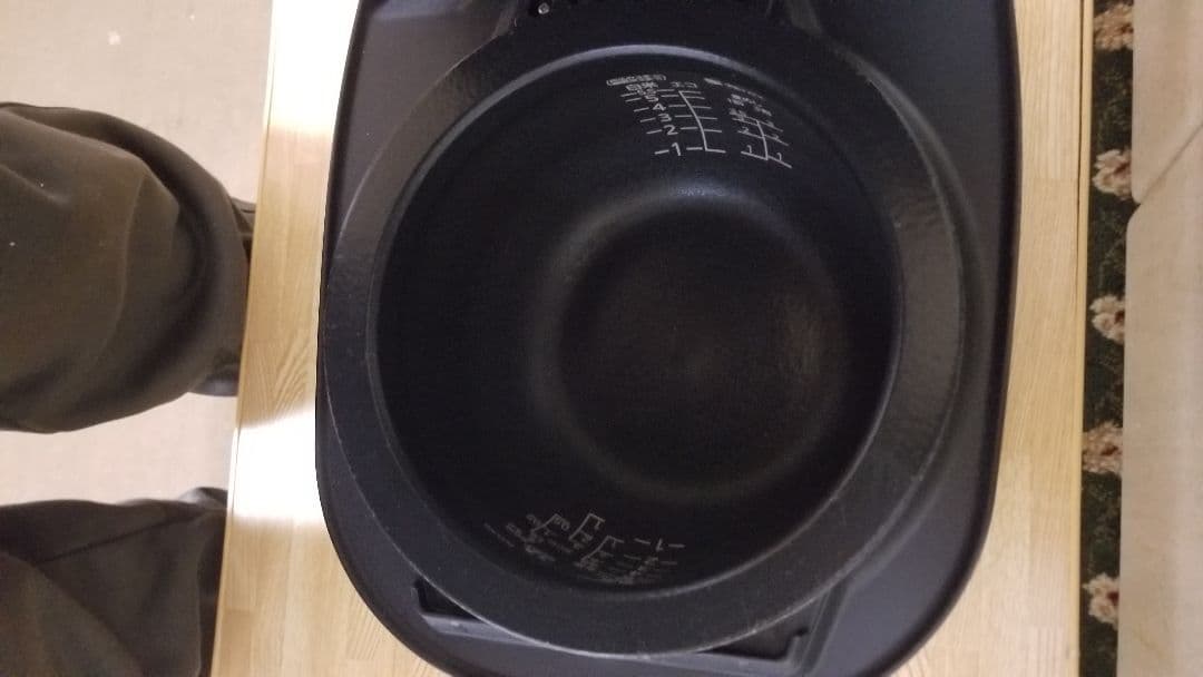 ☆2020年製☆土鍋ご泡火炊き☆タイガー圧力IH炊飯器 タッチパネル操作