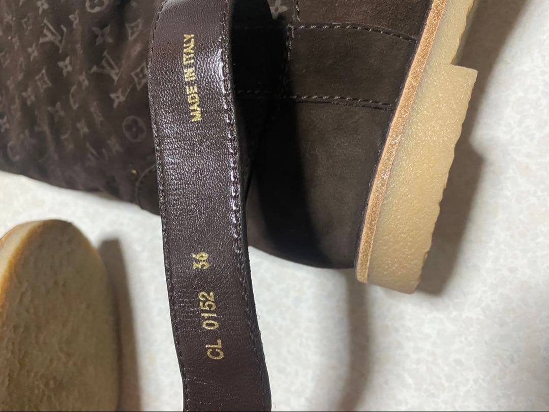 靴 Louis Vuitton