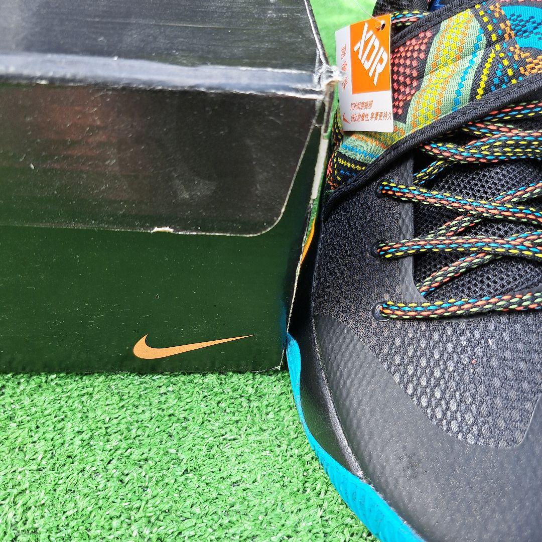 Nike Kyrie バスケットボールシューズ