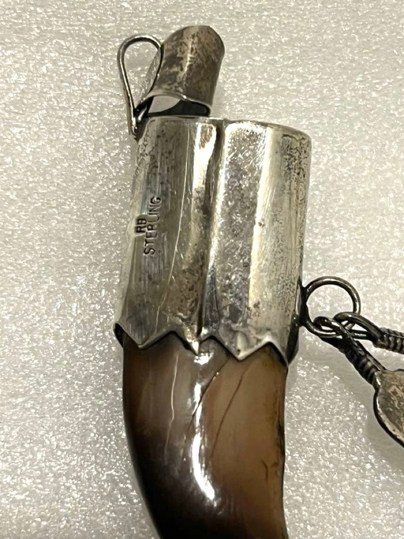 ペンダントヘッド　ナバホ　NABAJO 熊の爪　ハンドメイド　ターコイズ