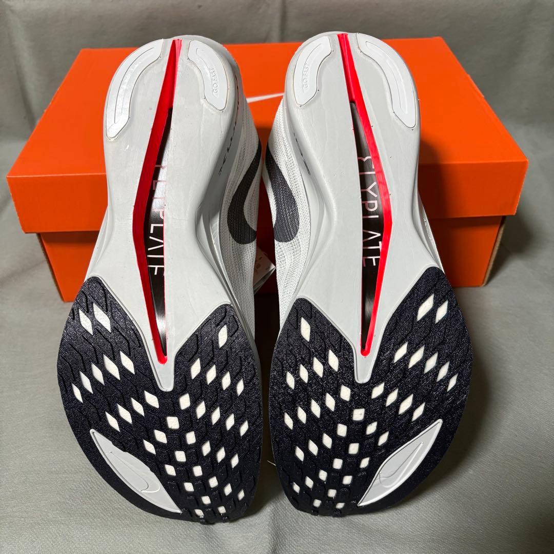 ナイキ　ストリークフライ2 ホワイト　ブラック　白　黒　ランシュー　27.0