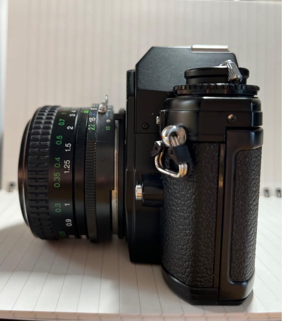 Nikon EM フィルムカメラ