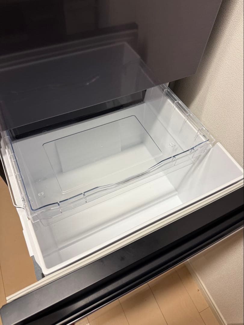 日立ノンフロン冷凍冷蔵庫　315L R-V32SV（K）2023年製　右開き