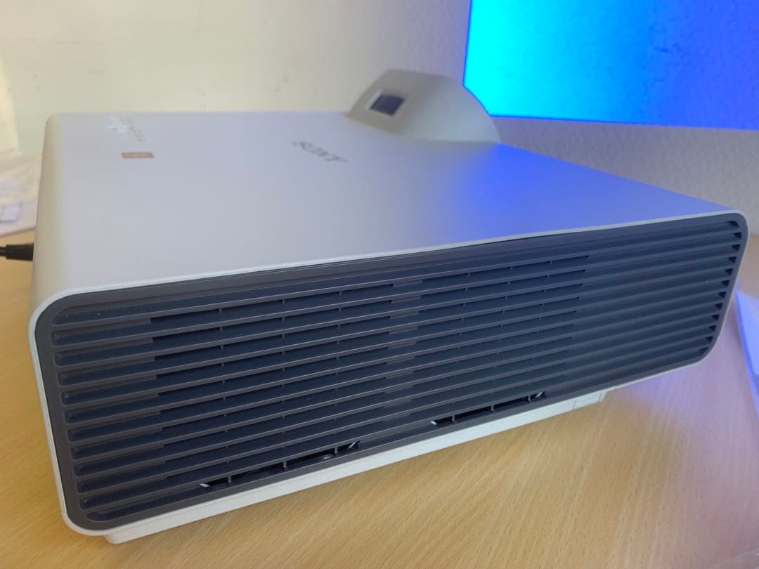 ランプ使用時間 8H SONYプロジェクターWXGA VPL-SW235