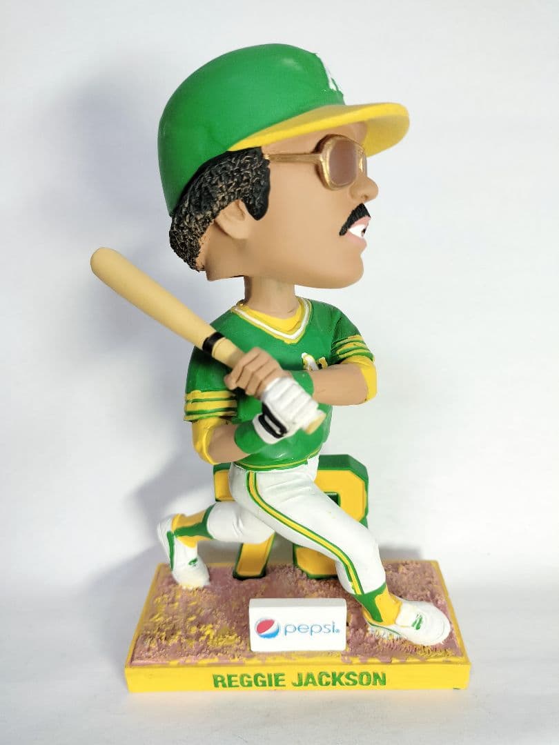 レジー・ジャクソン／”1973・ワールドチャンピオン” ボブルヘッド人形