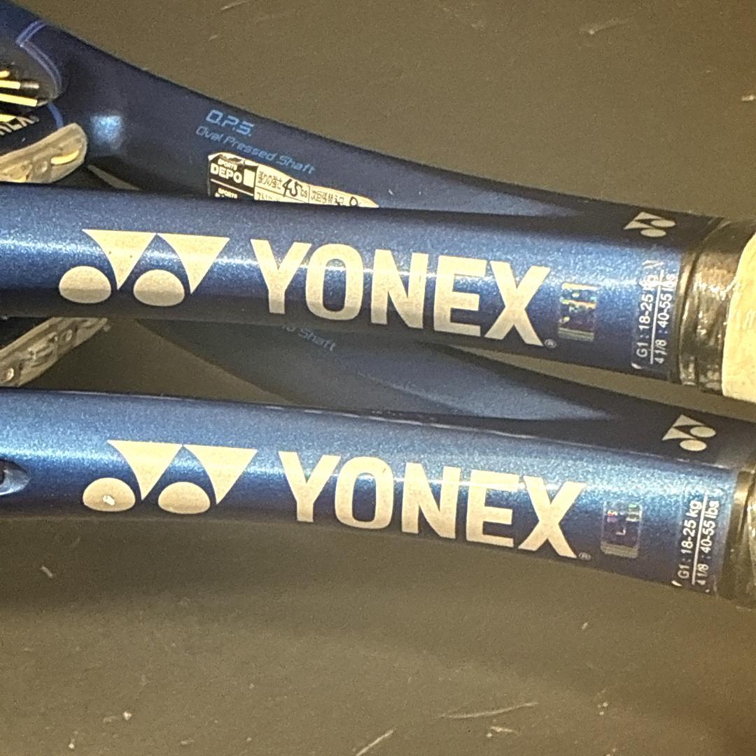YONEX EZONE FEEL ヨネックス　硬式テニスラケット　2本セット