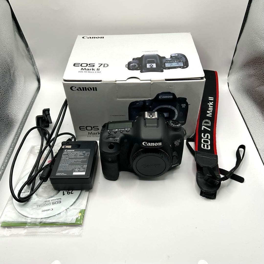 【最終値下げ】 Canon キャノン EOS 7D Mark II 付属品多数