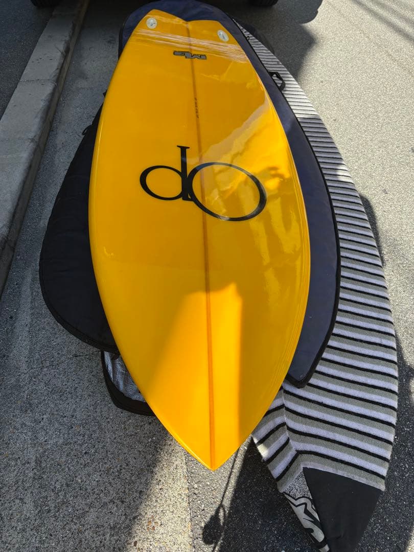 Op イエローショートボード MCシエープフィン付きフィッシュ