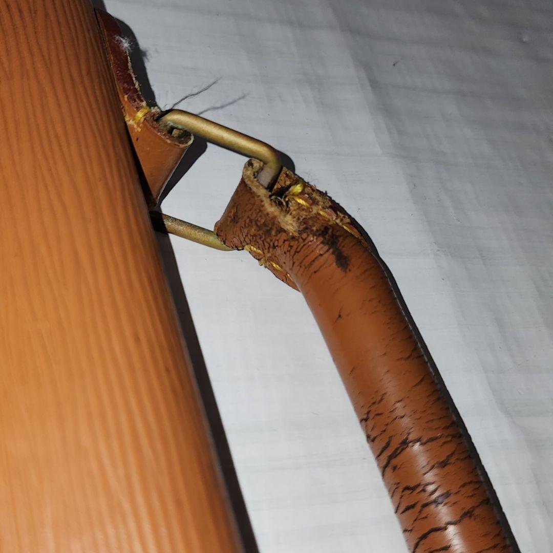 ルイヴィトン セルヴィエットコンセイエ エピ ビジネスバッグ 鞄 ハンドバッグ