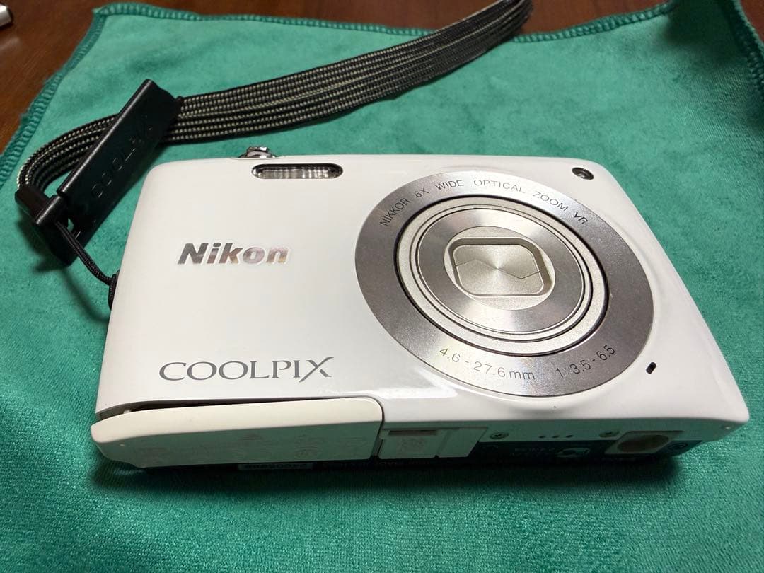 デジタルカメラ Nikon coolpix S4300