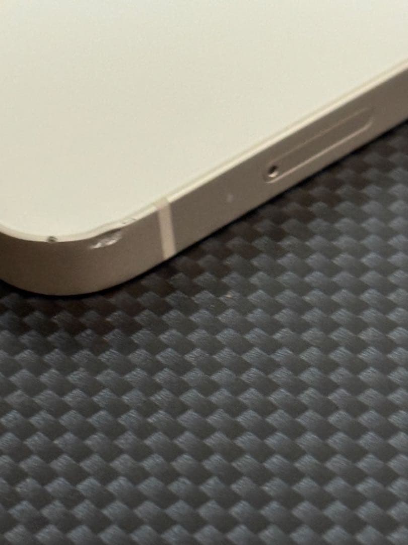 iPhone 14本体　SIMフリー