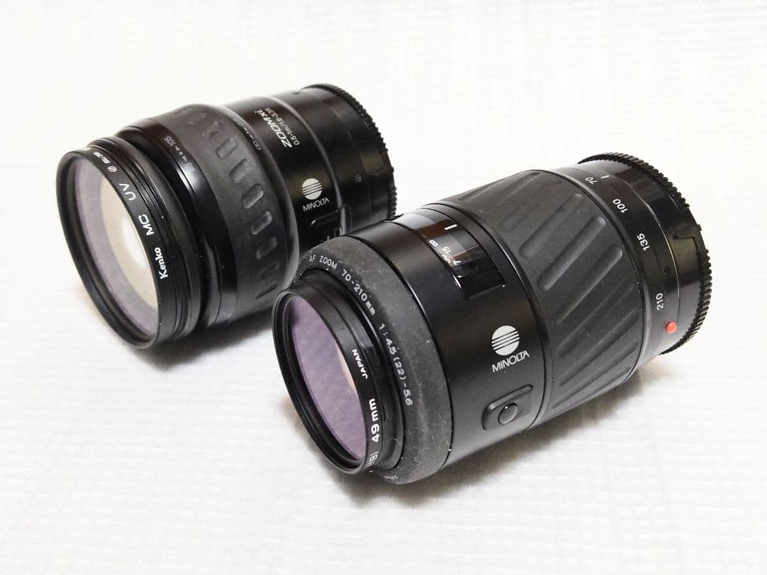 ミノルタ α-7 フィルムカメラとレンズ 2本