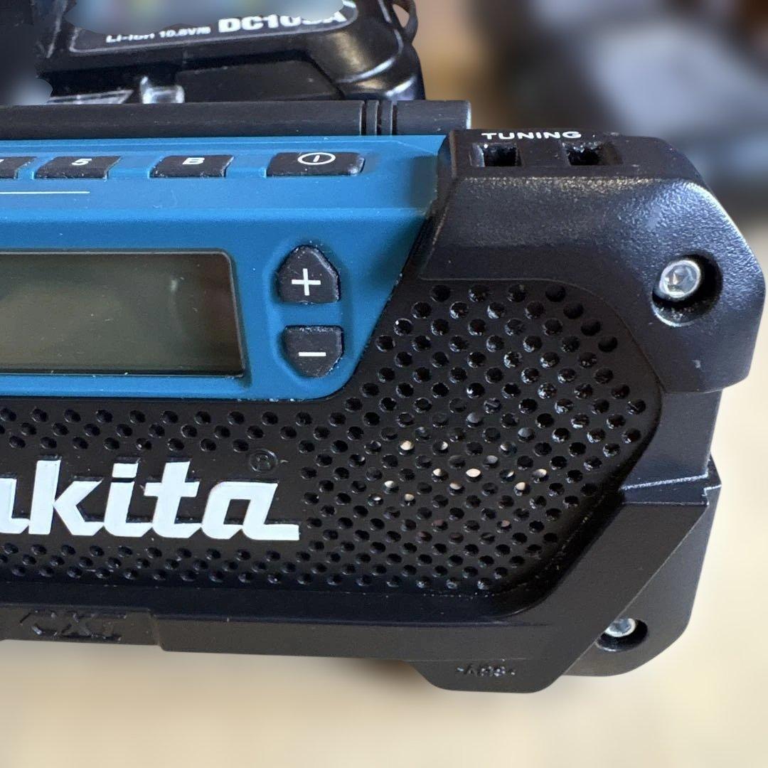 Makita MR052 ラジオ（セット）
