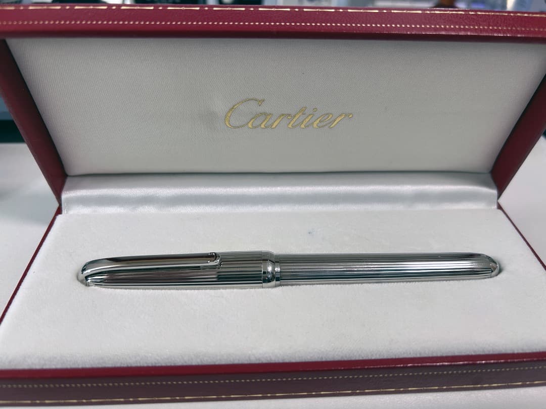 【Cartier】万年筆 ルイ カルティエ プラチナフィニッシュ ゴドロン