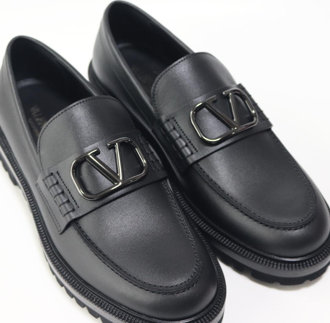 165,000円新品【ヴァレンティノ ガラヴァーニ】Vロゴ ローファー 黒 26