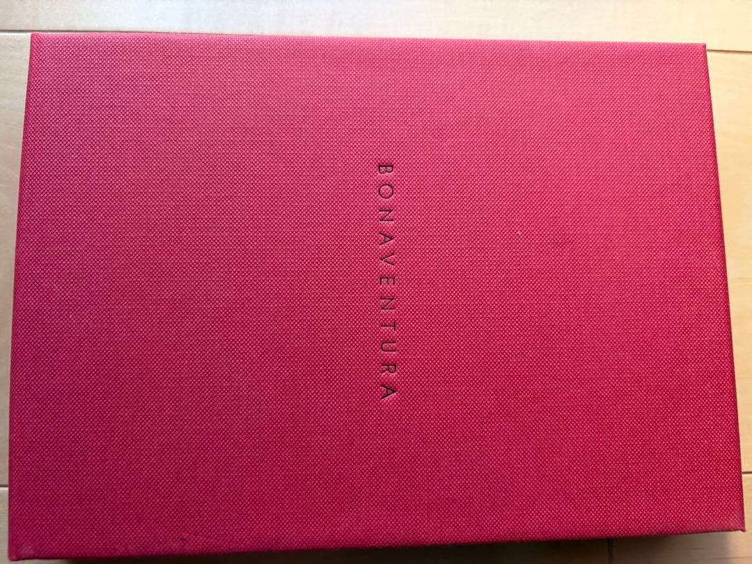 未使用✨ボナベンチュラ iPhone16 手帳型ケース