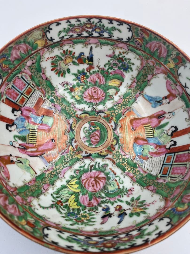 中国古美術　清時代 広彩 人物文 椀 開光人物 草花文 五彩 人物故事時代物