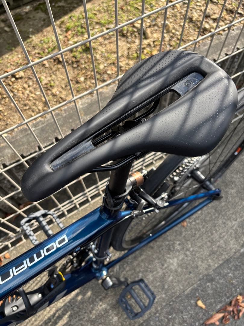 TREK DOMANE AL 2 RIM 2022 年モデル ロードバイク 47