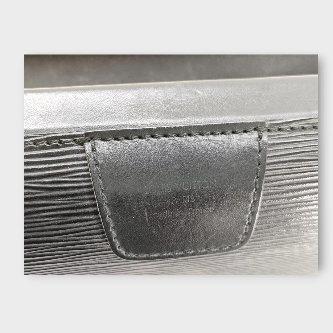 ルイヴィトン M53305 セルヴィエットフェルモワール ビジネスバッグ エピ