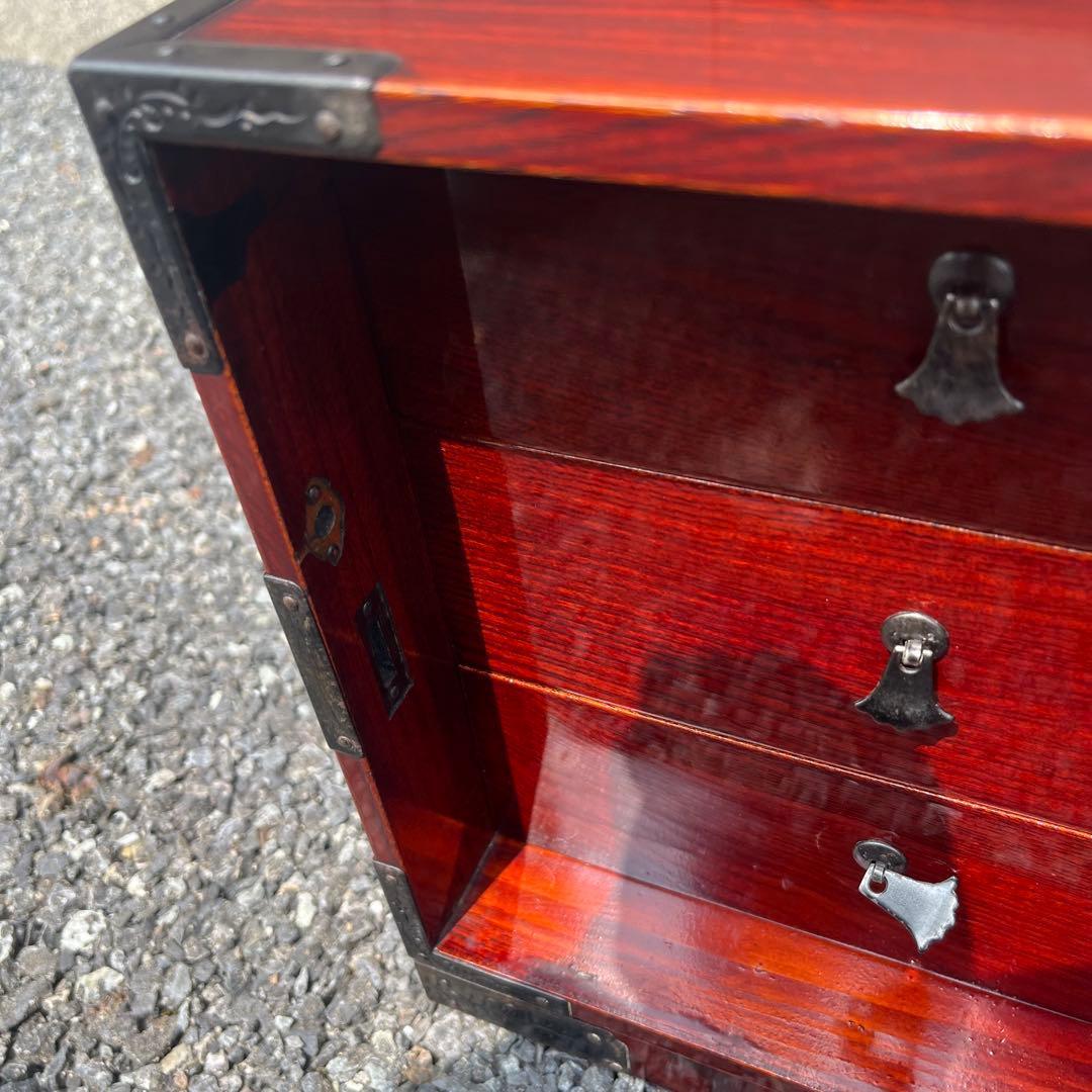 仙台箪笥 渡辺家具店 小箪笥 漆 欅 中桐 小引出 牡丹金具 伝統工芸 木地呂塗