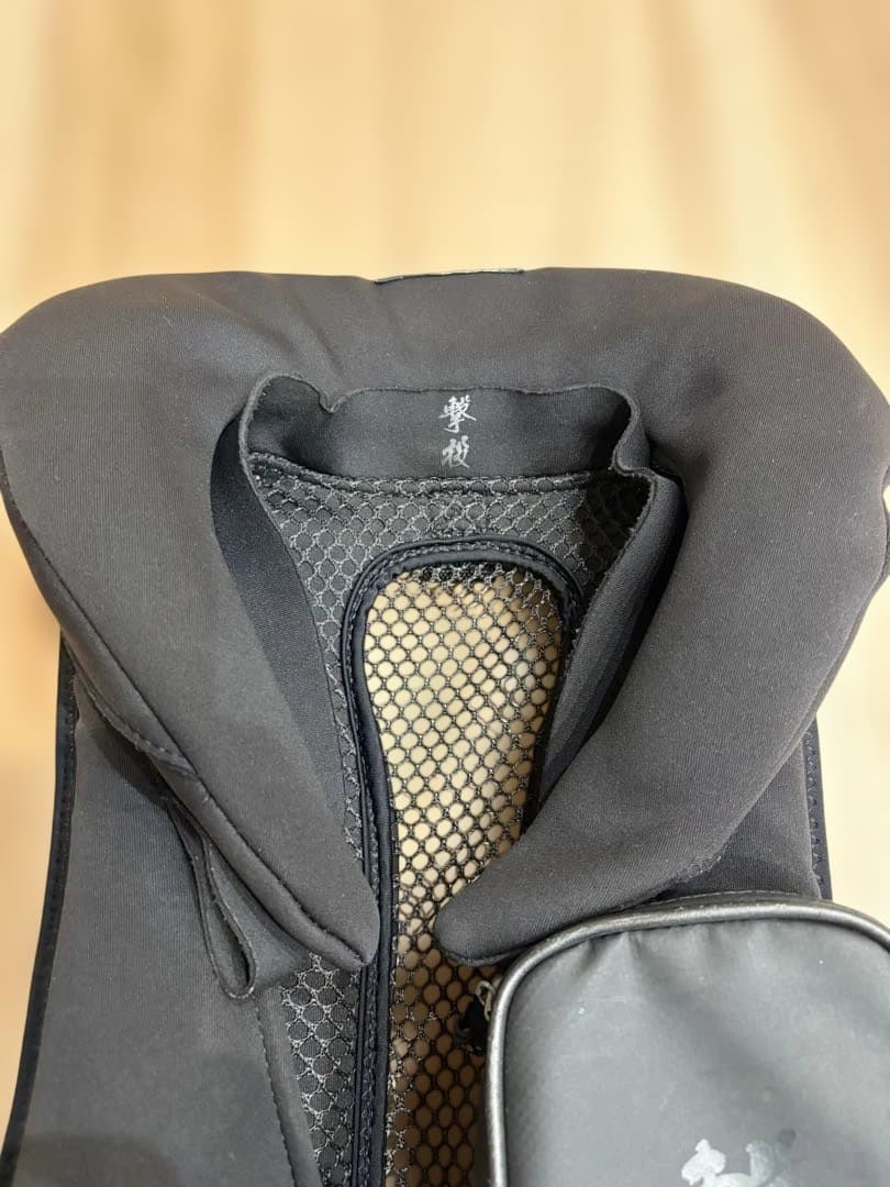 撃投ボディプロテクタークール　撃投ポーチ付き　ロックショアベスト