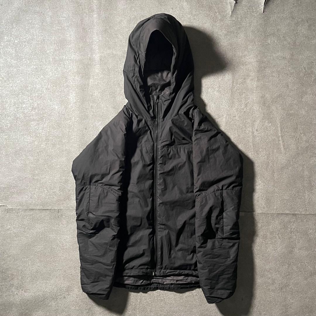 き*ん様 Patagonia マイクロパフフーディー 黒 ブラック ナイロンジャ
