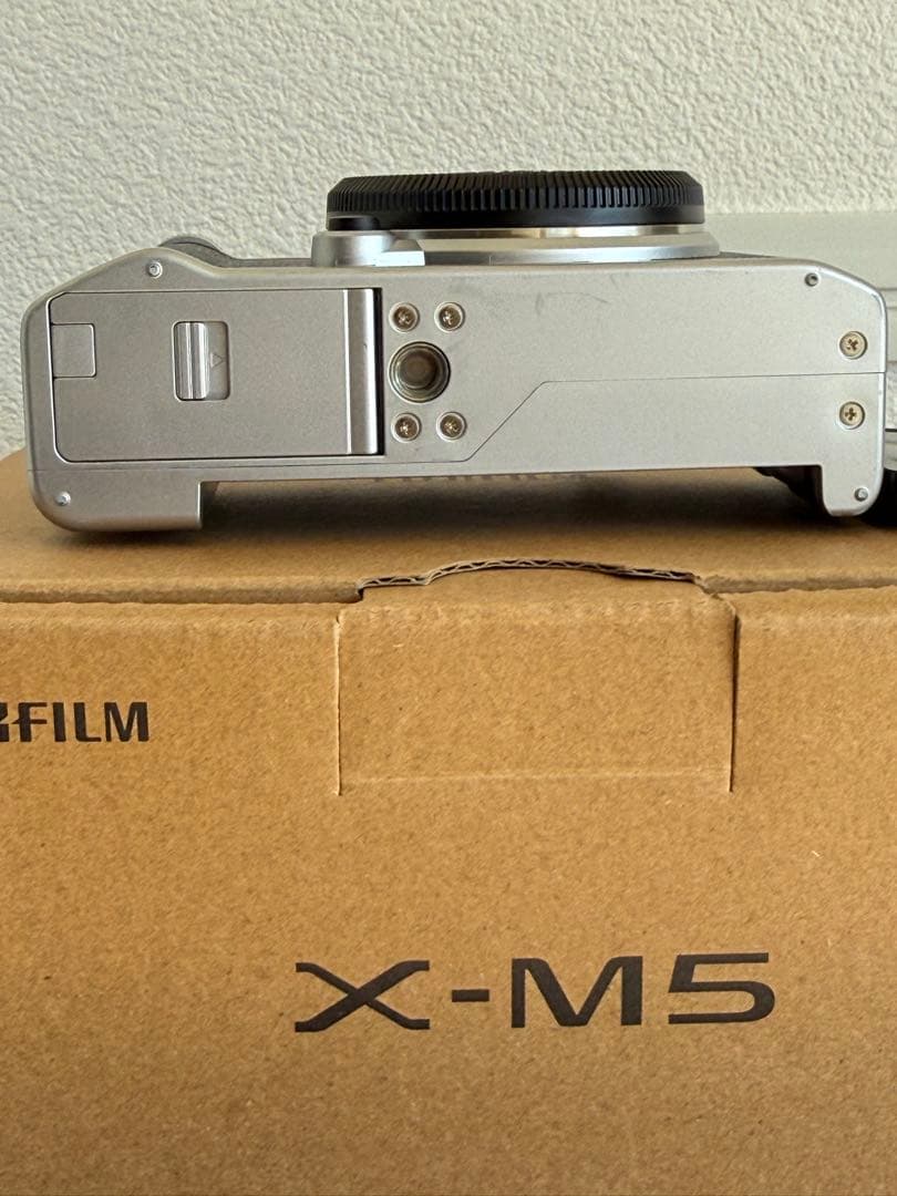 【極美品・付属品完備】FUJIFILM X-M5 シルバー ＋レンズ