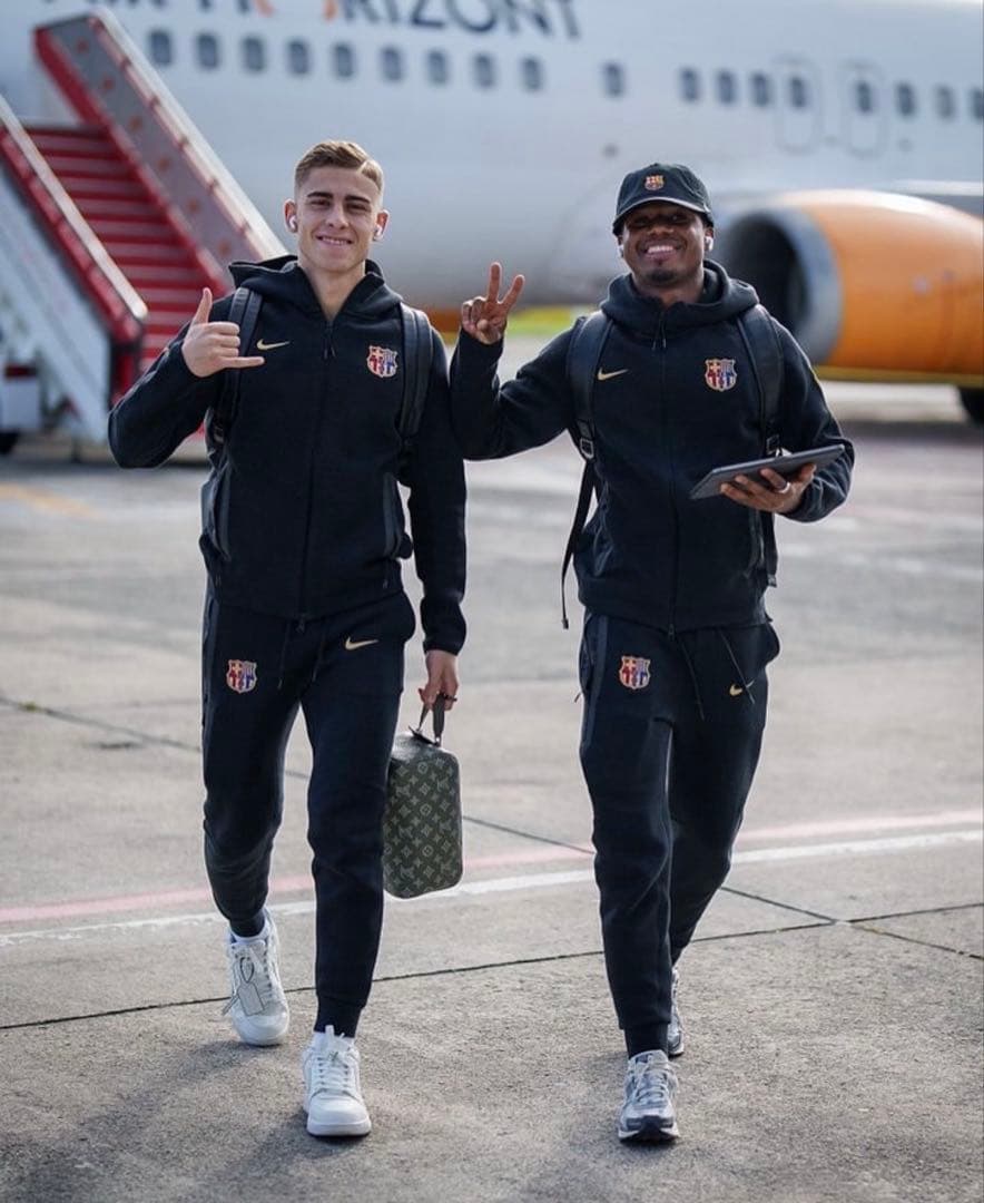 【日本未発売】NIKE tech fleece Barcelona XL