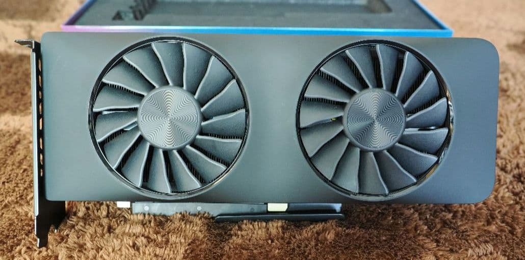 Intel ARC A750 LE グラフィックボード