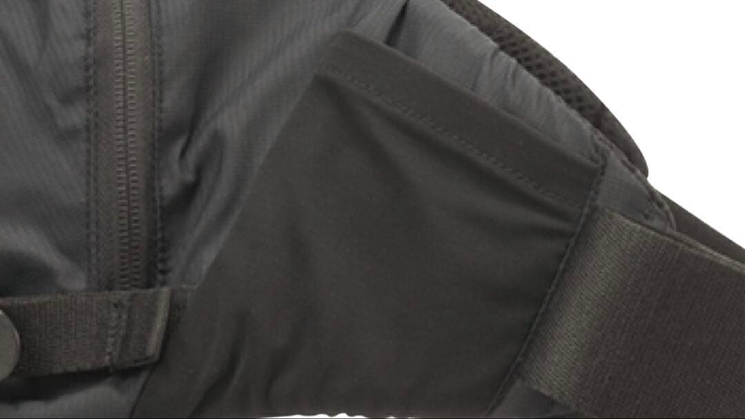 使用1回のみ！ポルバンモア 抱っこ紐 ヒップシート ボディバッグ スリング 黒