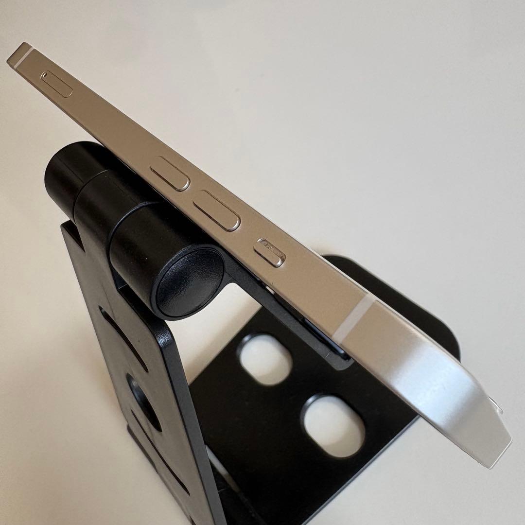 【極美品】iPhone 14 本体 128GB ホワイト SIMフリー