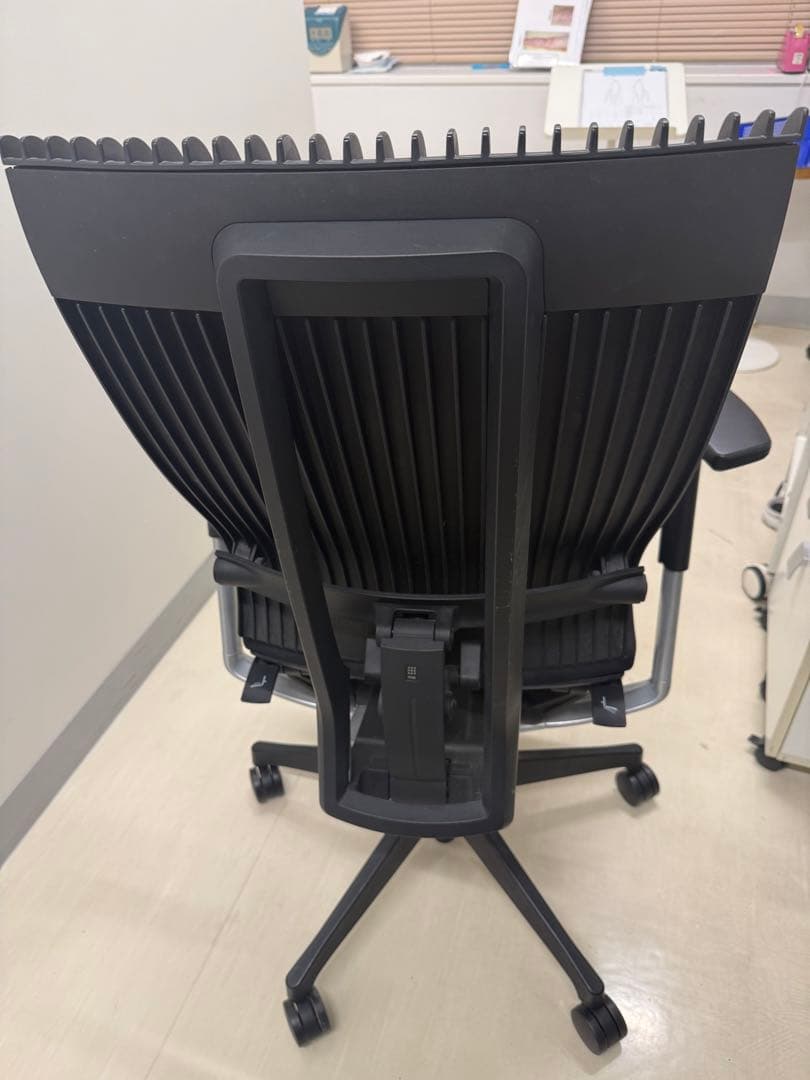 イトーキ スピーナチェア 高級オフィスチェア【最高の座り心地】③