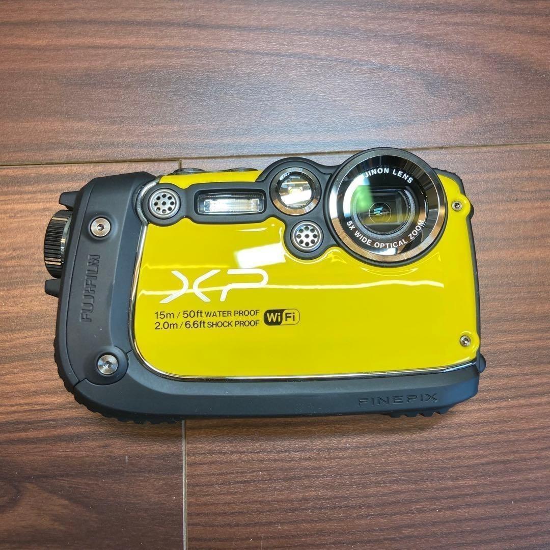 FUJI FILM FinePix XP200 デジカメ ほぼ新品 4279