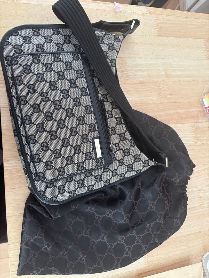 GUCCI GG柄 ショルダーバッグ ワンショルダーショルダーバッグ GG
