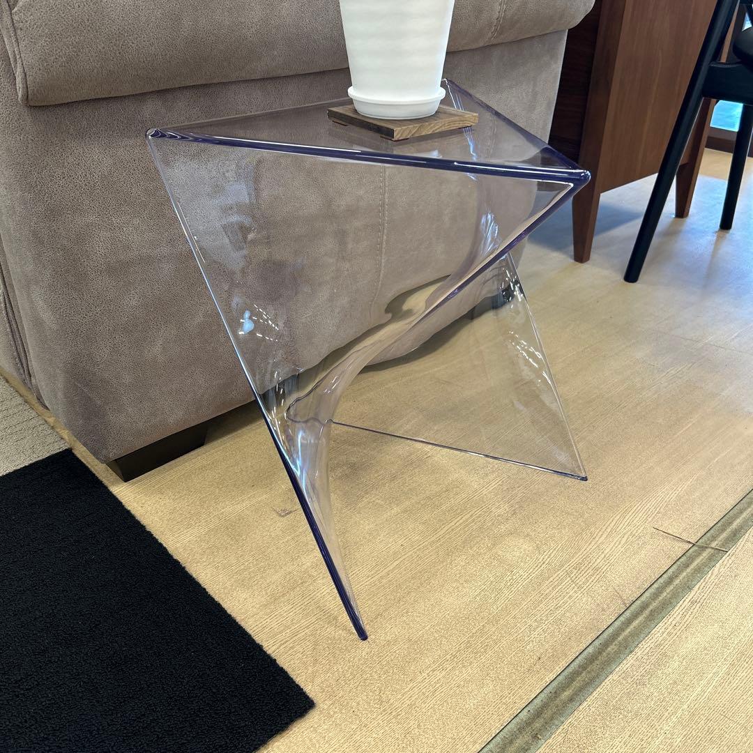 新品☆おしゃれサイドテーブル 花台 ナイトテーブル クリア モダン オブジェ